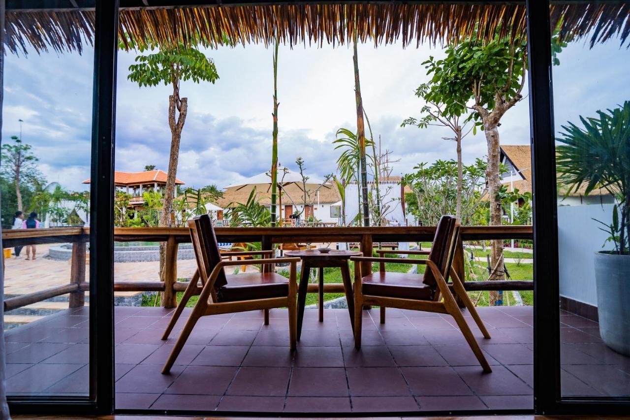Rivertree Villa & Resort Kampot Buitenkant foto